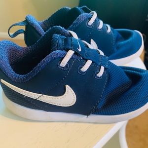 Toddler sneakers